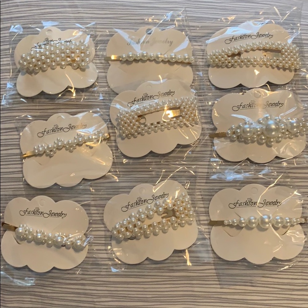 Hair clasps